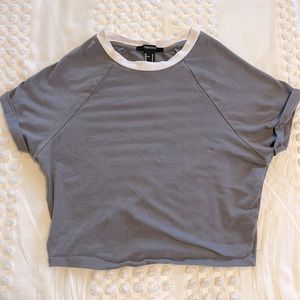 Forever 21 Grey Cropped Tee
